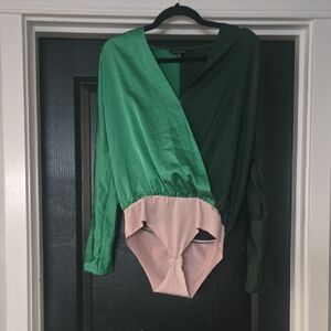 Strut & Bolt Green Colorblock Long Sleeve Bodysuit Size Medium